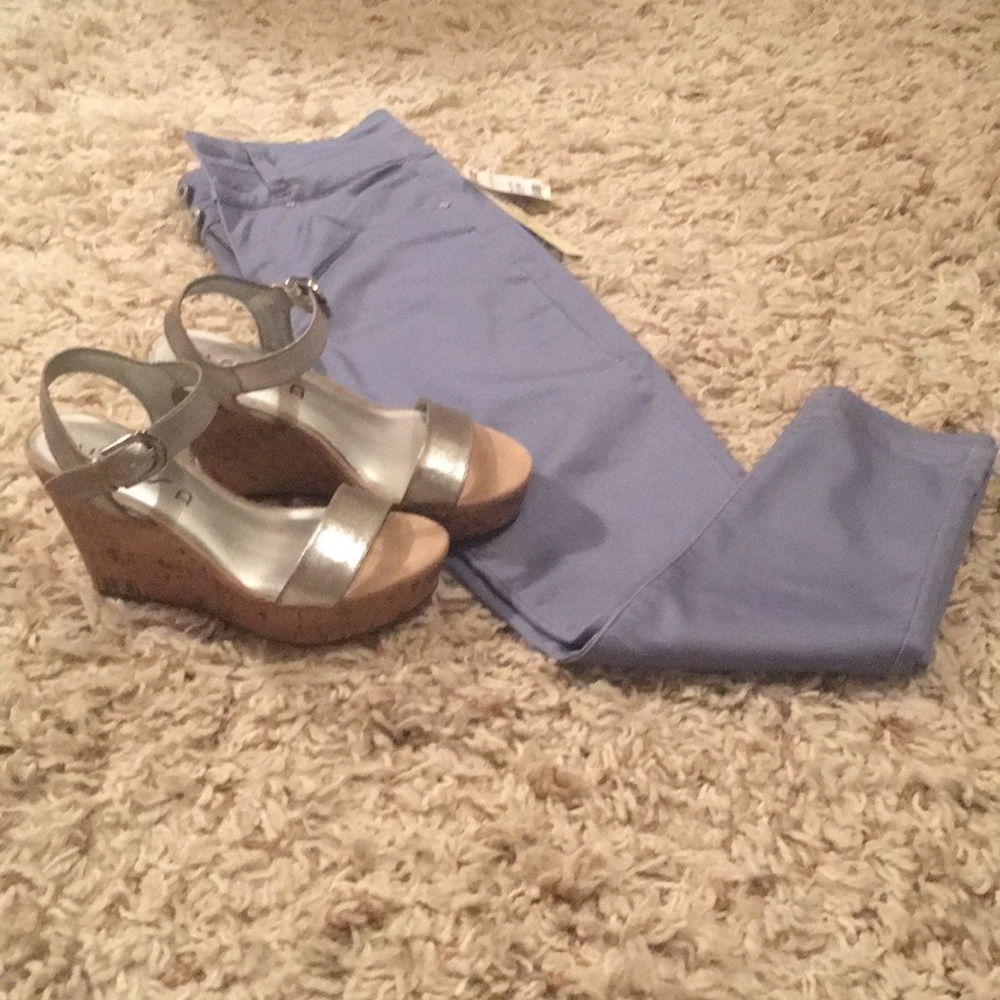 Blue skinny pants